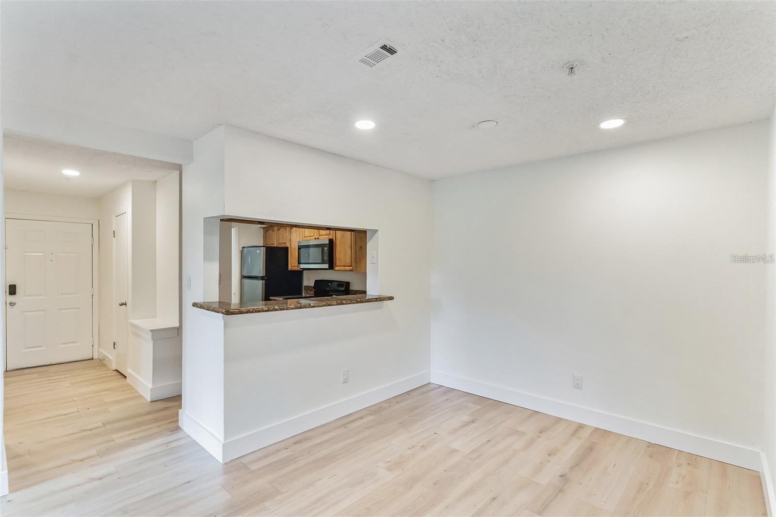 OASIS AT PEARL LAKE A CONDO - Residential Lease