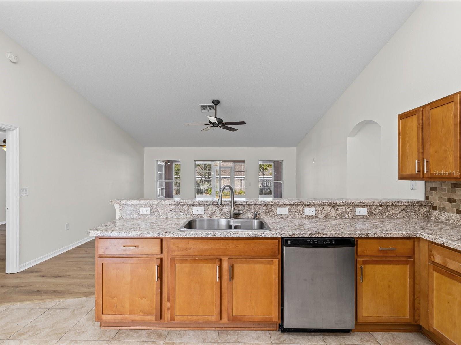 SPRING HILL - Residential