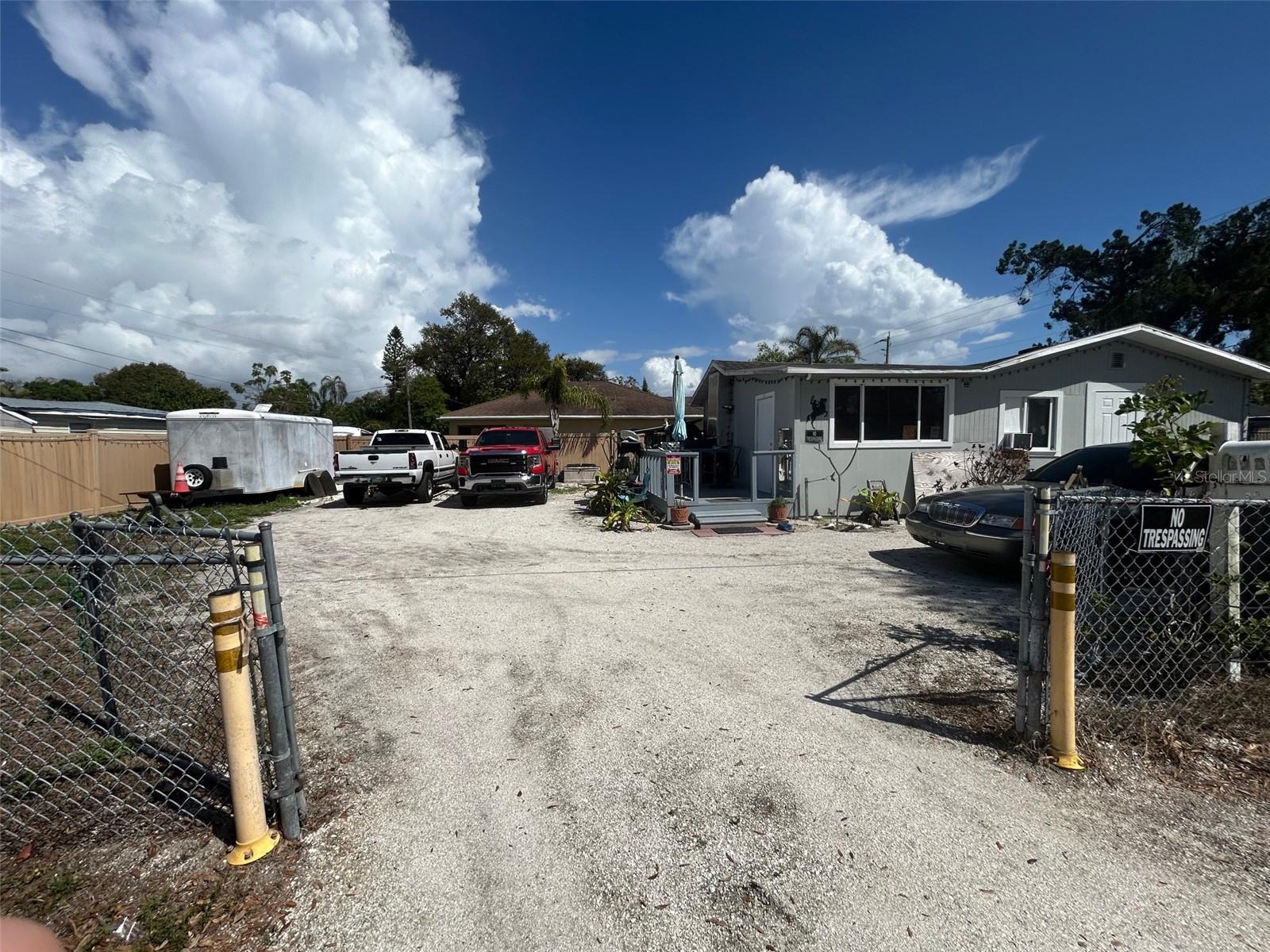 COLONIAL HEIGHTS - Residential