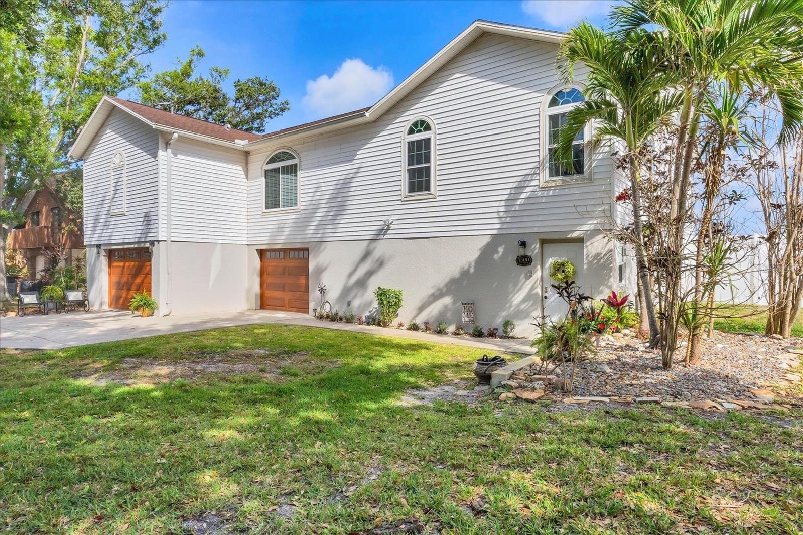 1500 LEMON BAY DRIVE
