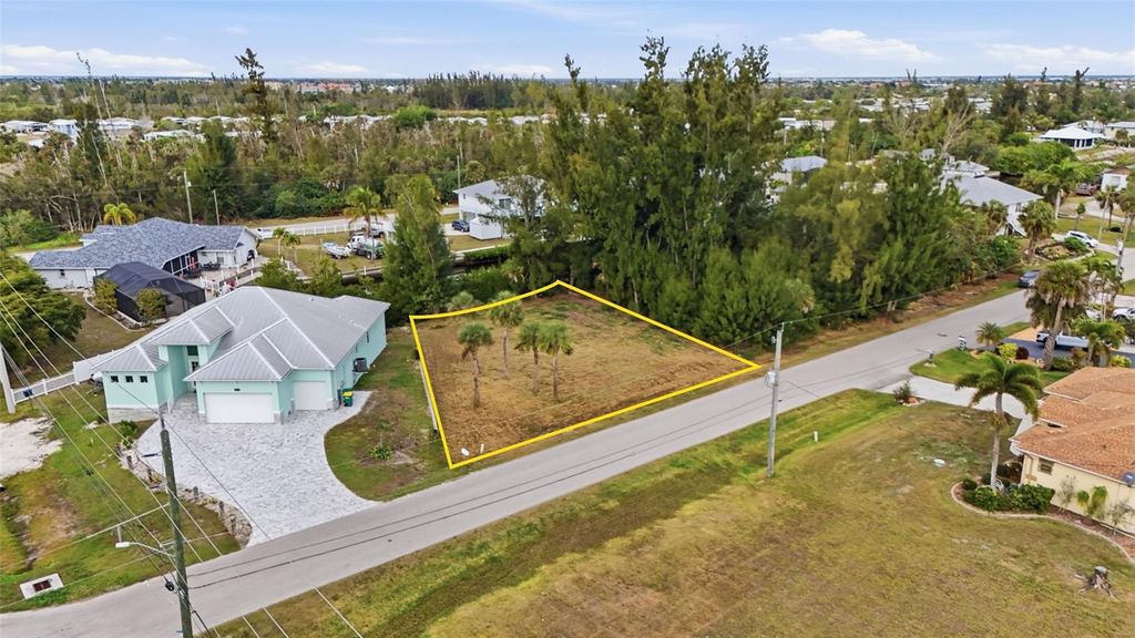 Photo of 3925 Magnolia Way, Punta Gorda, FL 33950 (MLS # C7520441)