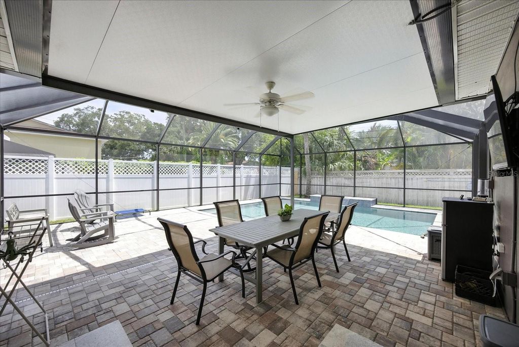 Photo of 114 S Hale Avenue, Tampa, FL 33609 (MLS # TB8407624)