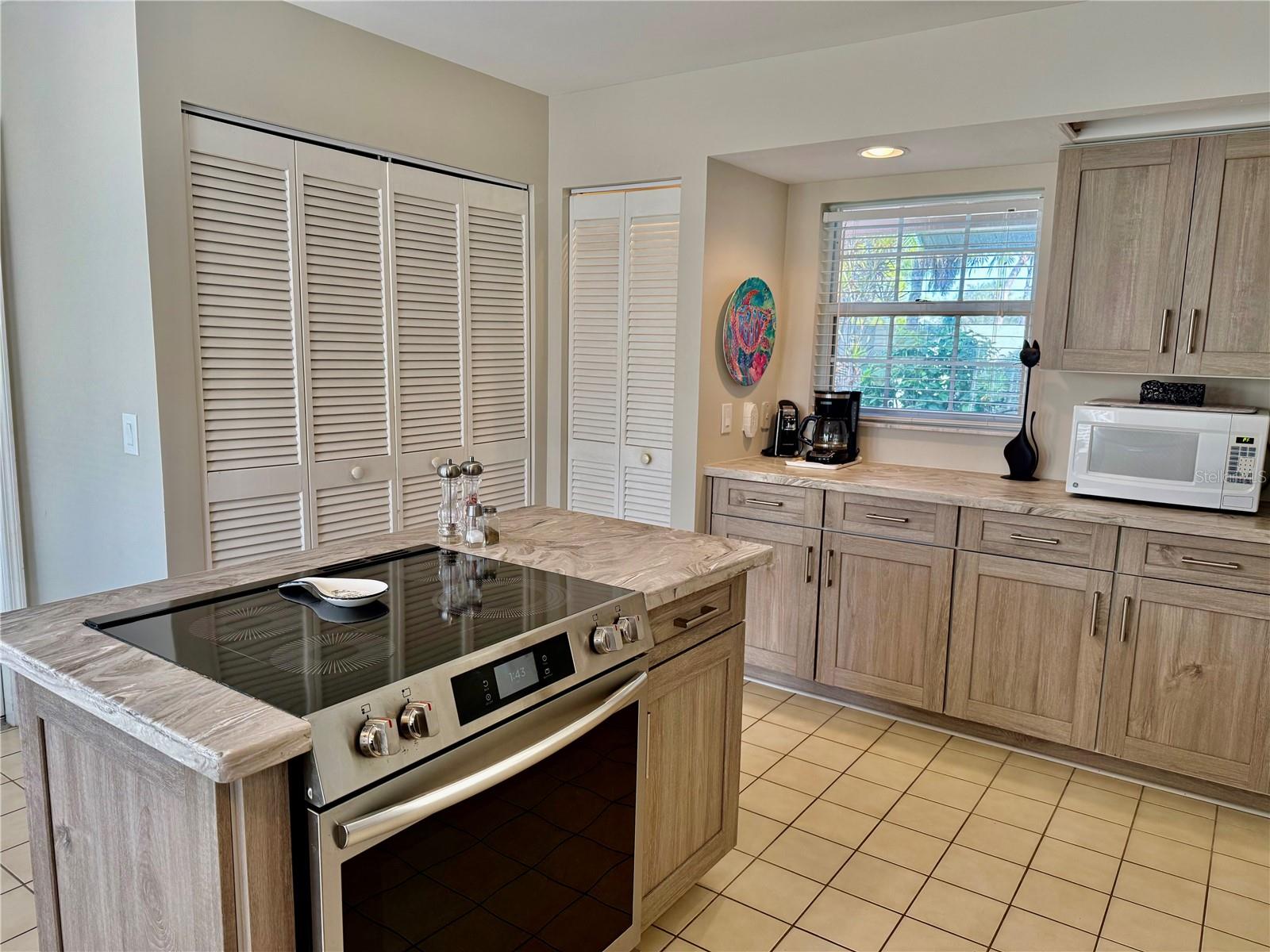 HARRINGTON LAKE - Residential