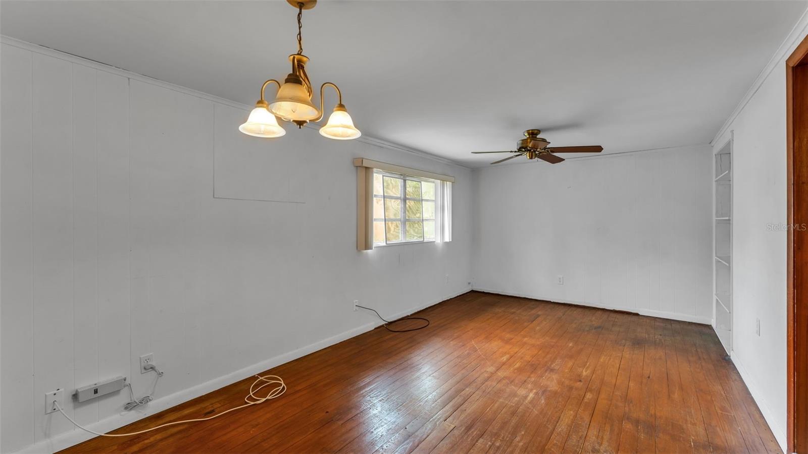 BELLAIRE PARK - Residential