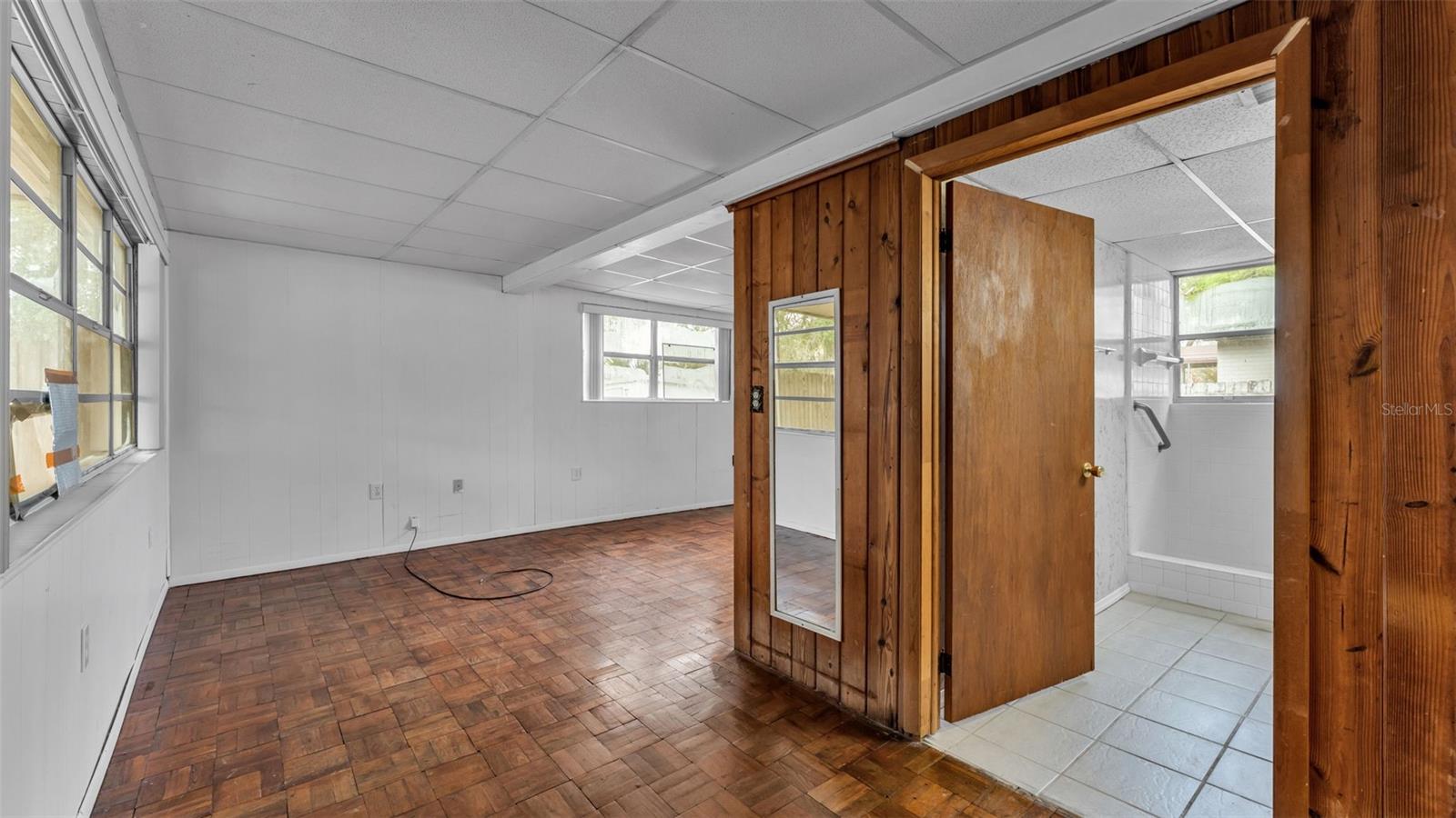 BELLAIRE PARK - Residential