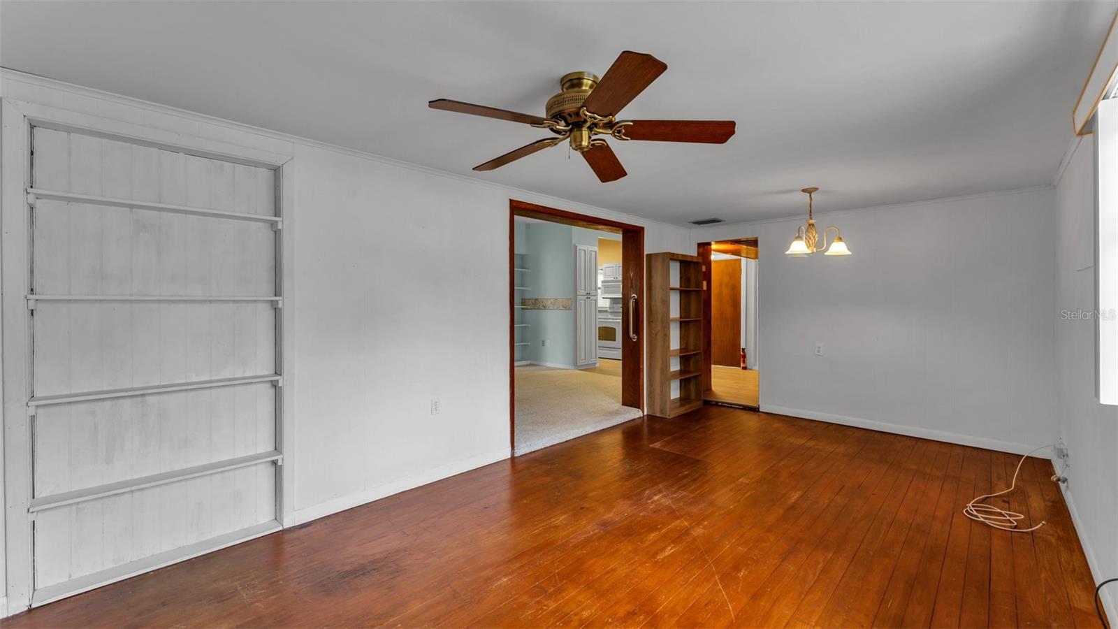 BELLAIRE PARK - Residential