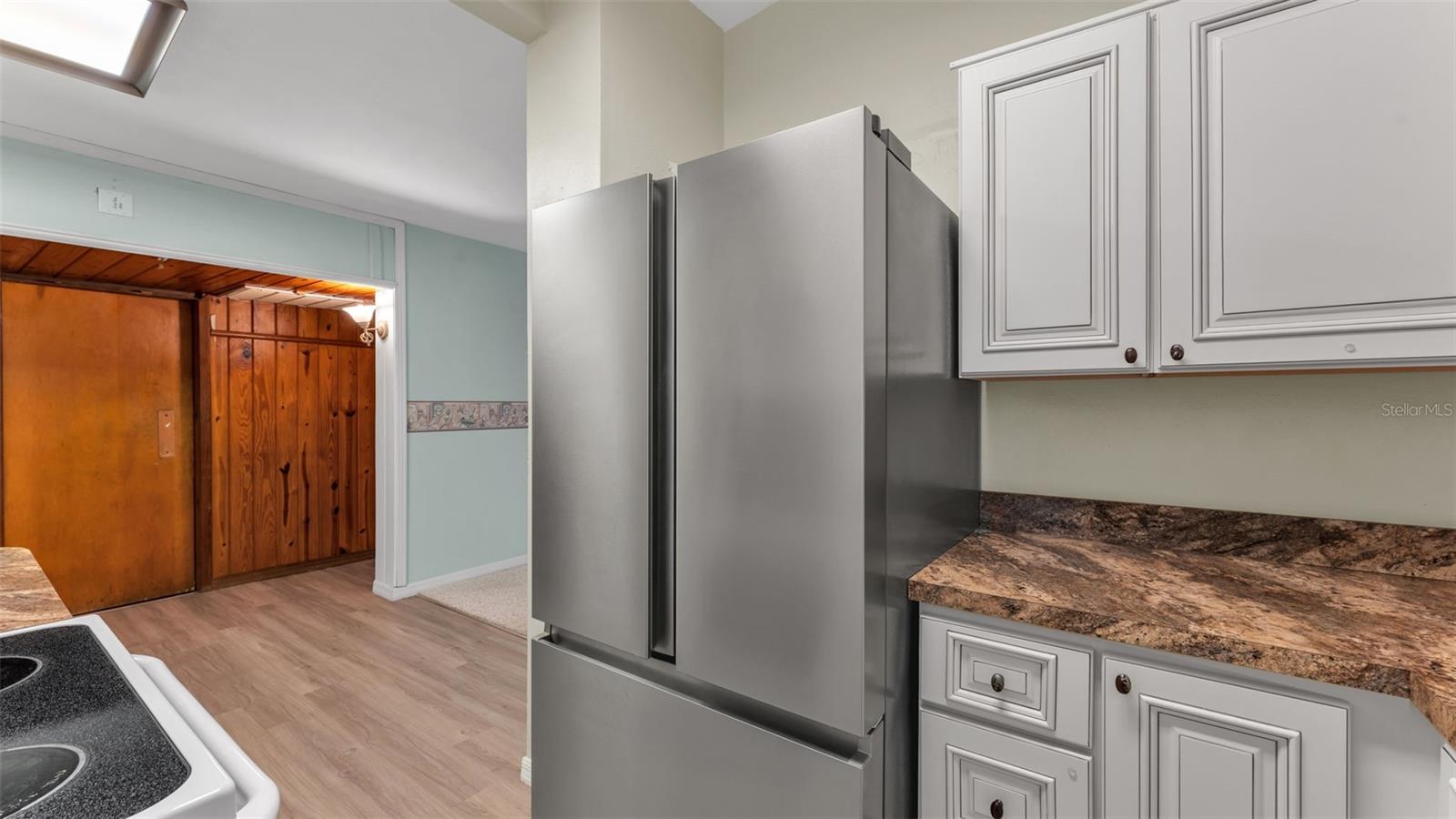 BELLAIRE PARK - Residential