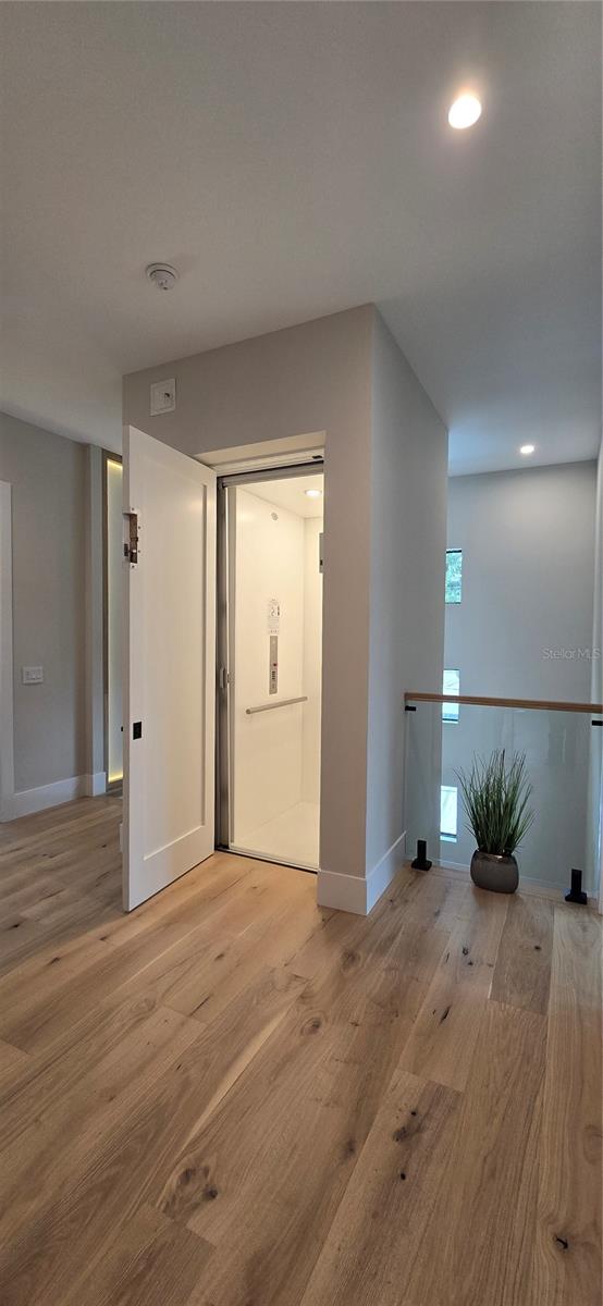 3464 CAMINO REAL