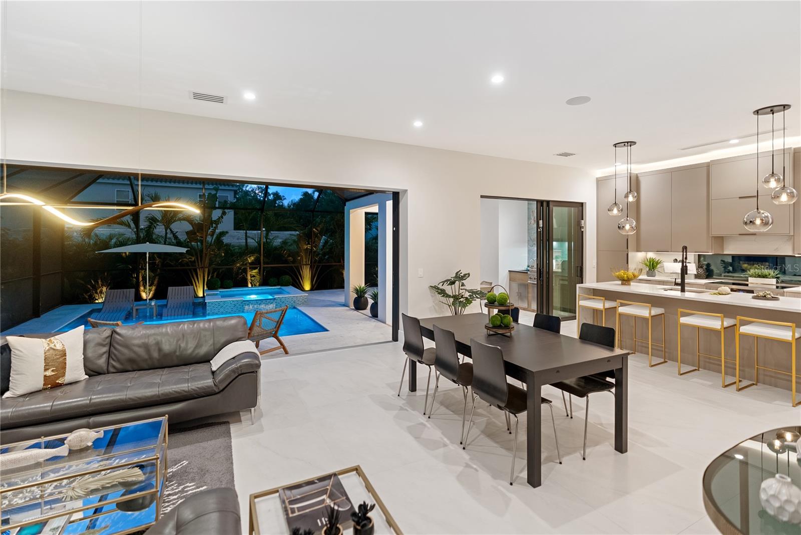 3464 CAMINO REAL