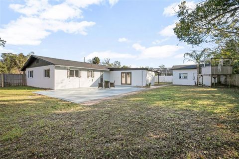 A home in DELAND