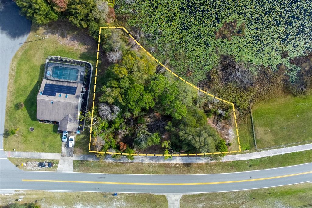 Photo of 33 S Courtland Boulevard, Deltona, FL 32738 (MLS # O6367631)