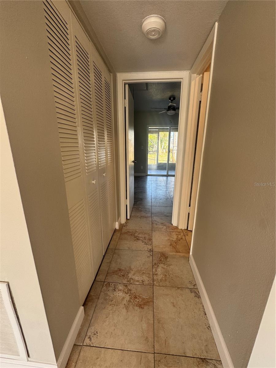 HILL CREST VILLAS - Residential