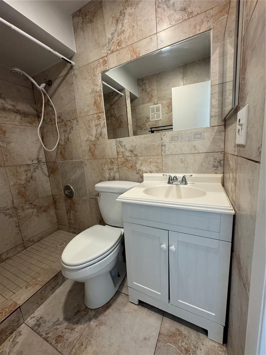 HILL CREST VILLAS - Residential