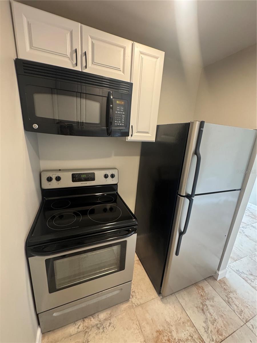 24862 US HIGHWAY 19 N 2105