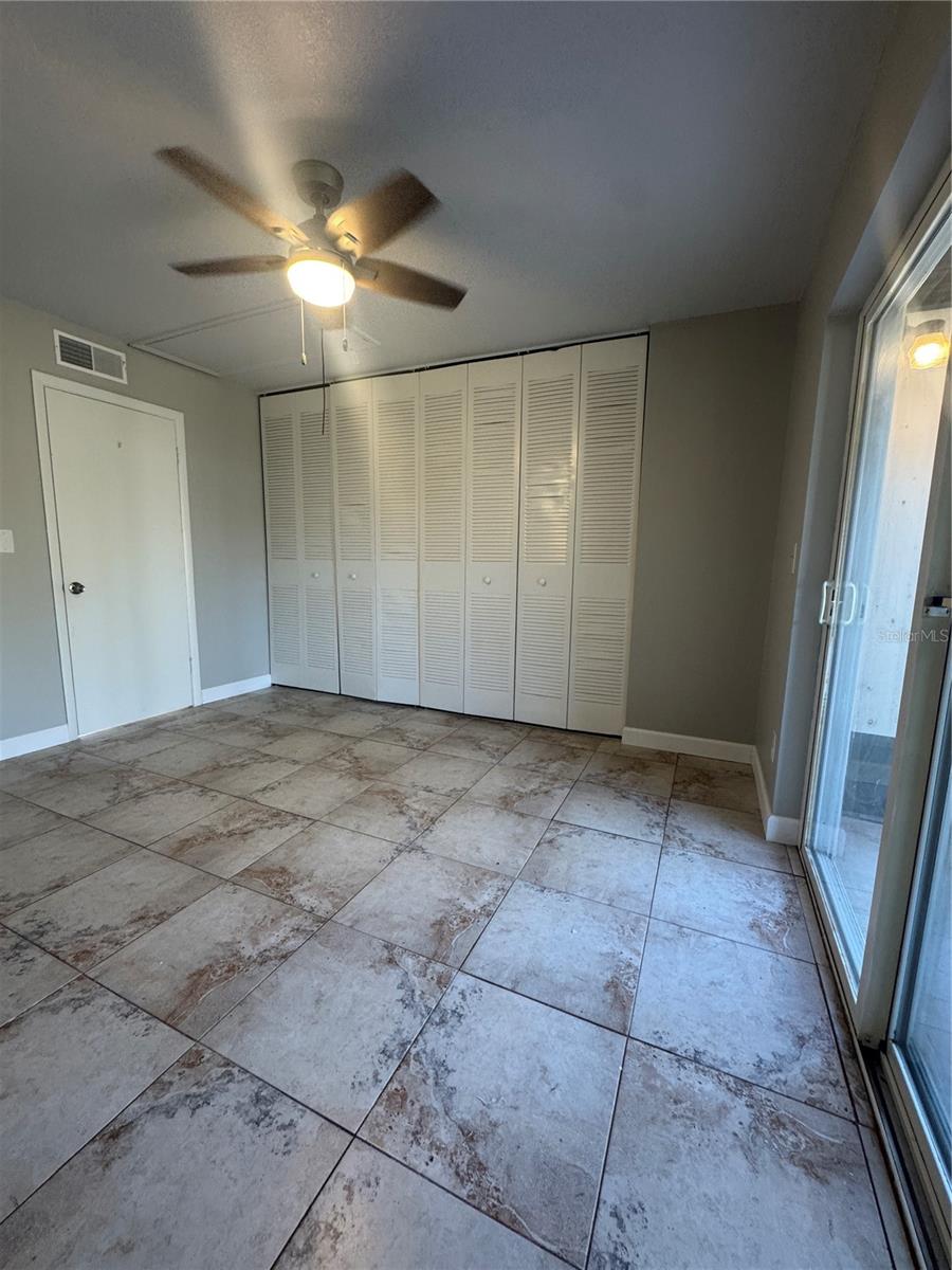 HILL CREST VILLAS - Residential