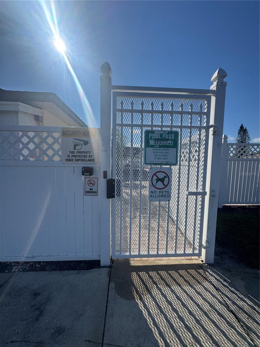 HILL CREST VILLAS - Residential