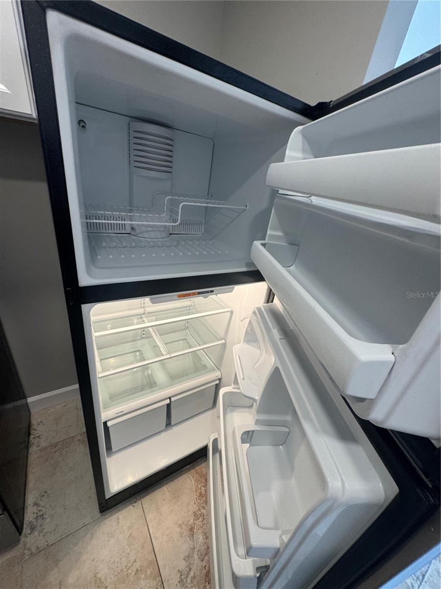 HILL CREST VILLAS - Residential