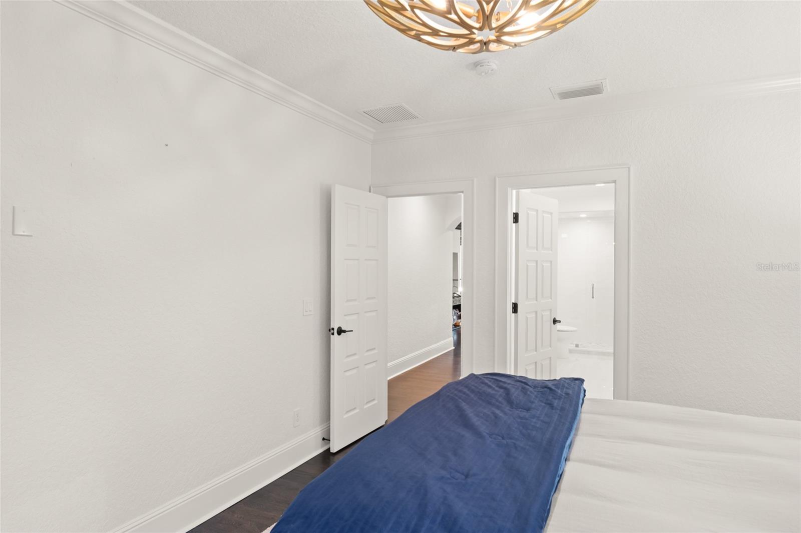 ISLEWORTH - Residential