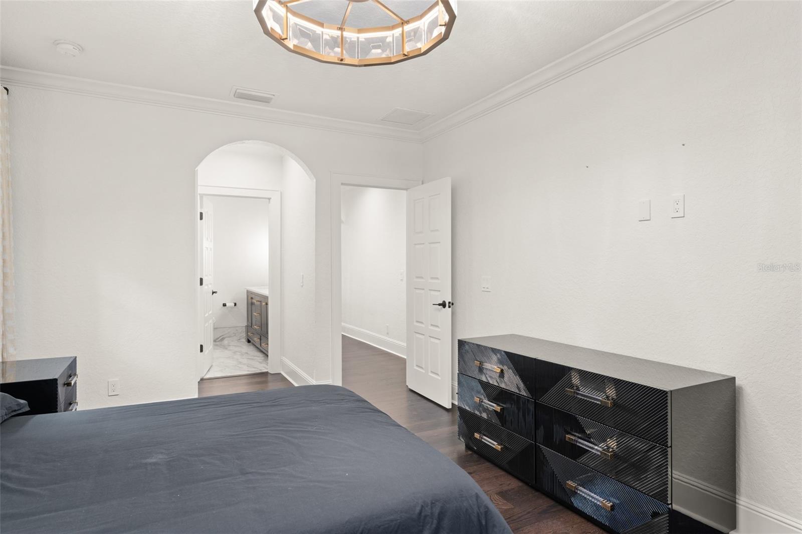 ISLEWORTH - Residential