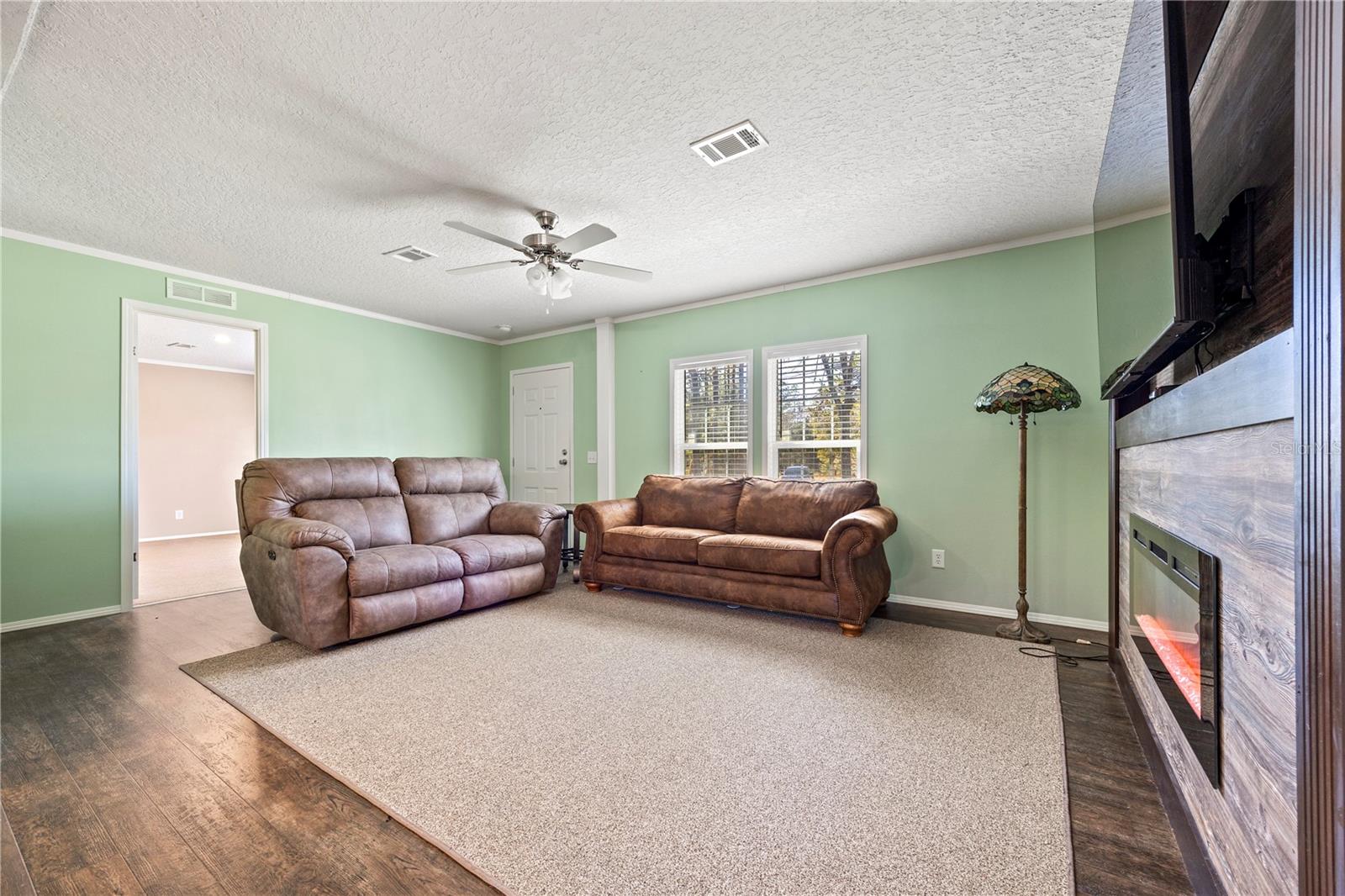 INTERLACHEN LAKE ESTATES - Residential