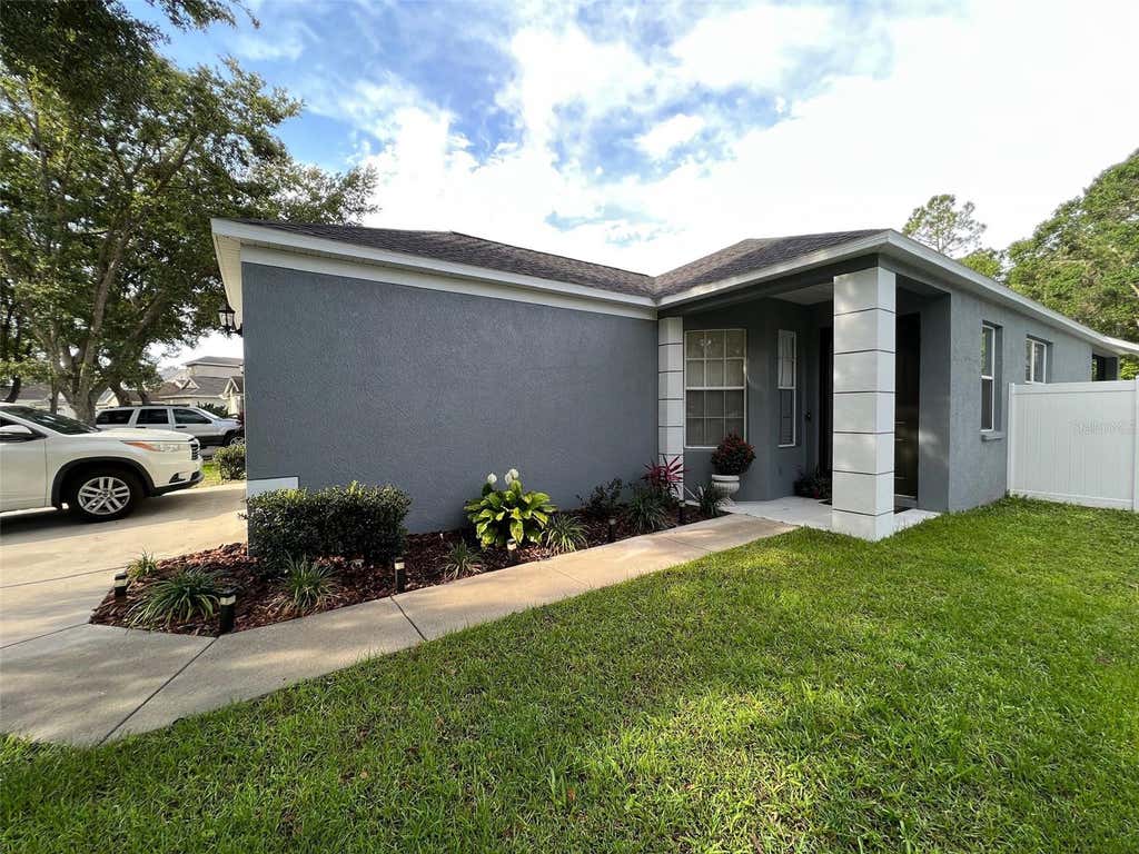 Photo of 6138 Kiteridge Drive, Lithia, FL 33547 (MLS # TB8538107)