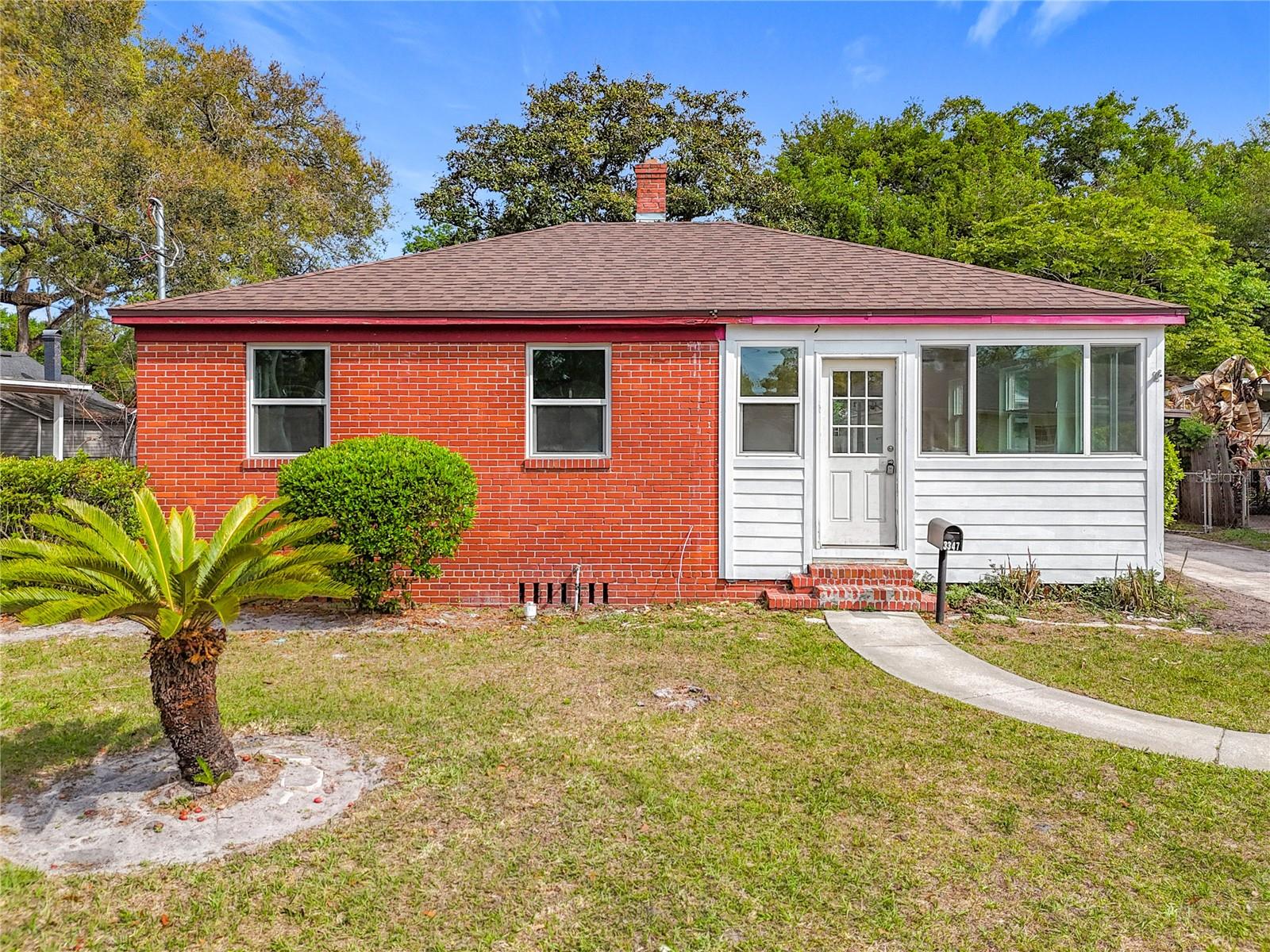 SPRING PARK MANOR - Residential