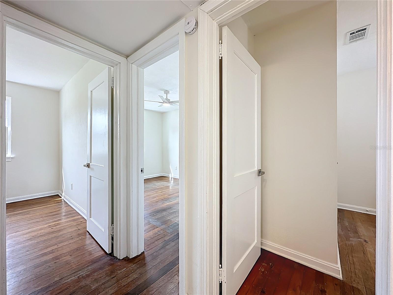 SPRING PARK MANOR - Residential