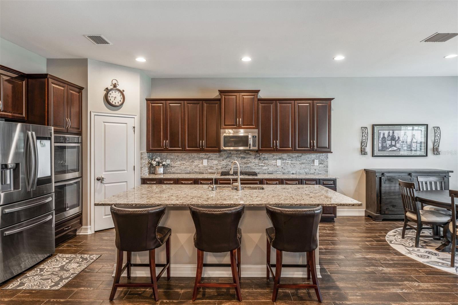 PROMENADE AT LAKE PARK PH - Residential