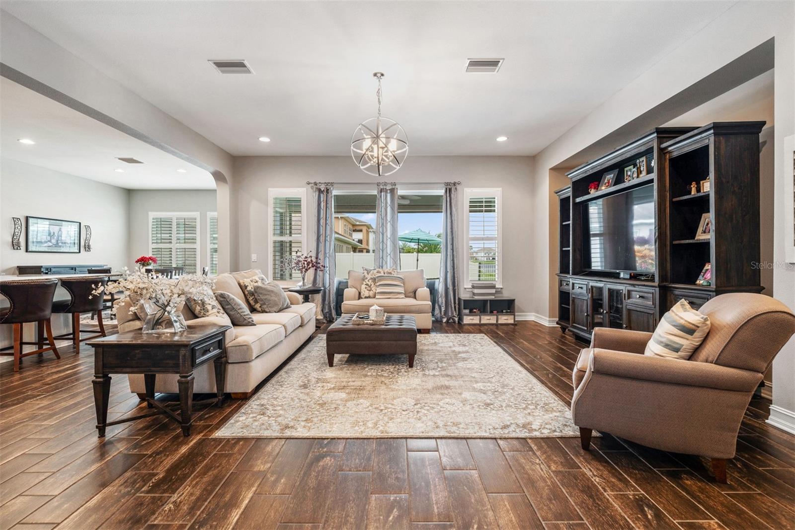 PROMENADE AT LAKE PARK PH - Residential