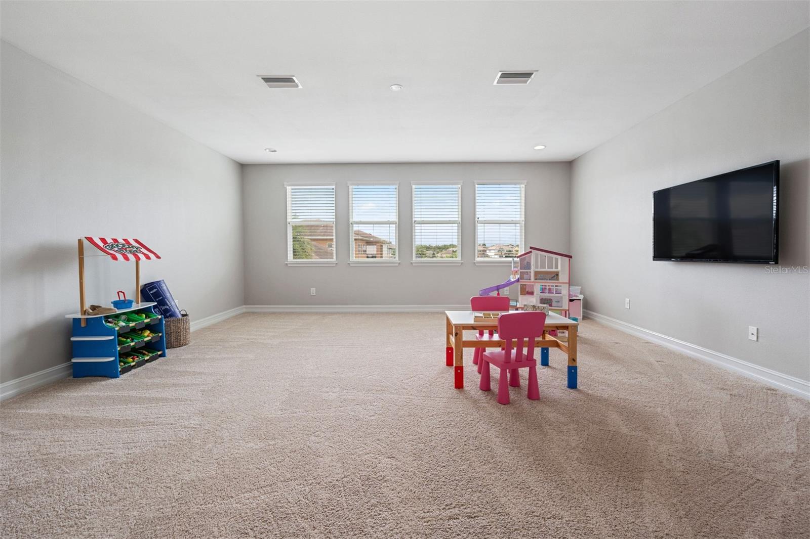 PROMENADE AT LAKE PARK PH - Residential