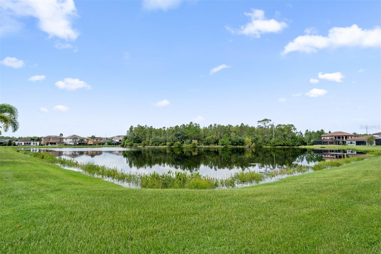 PROMENADE AT LAKE PARK PH - Residential