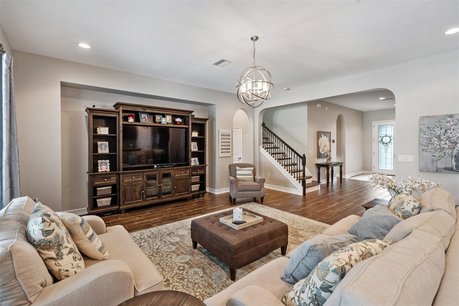 PROMENADE AT LAKE PARK PH - Residential