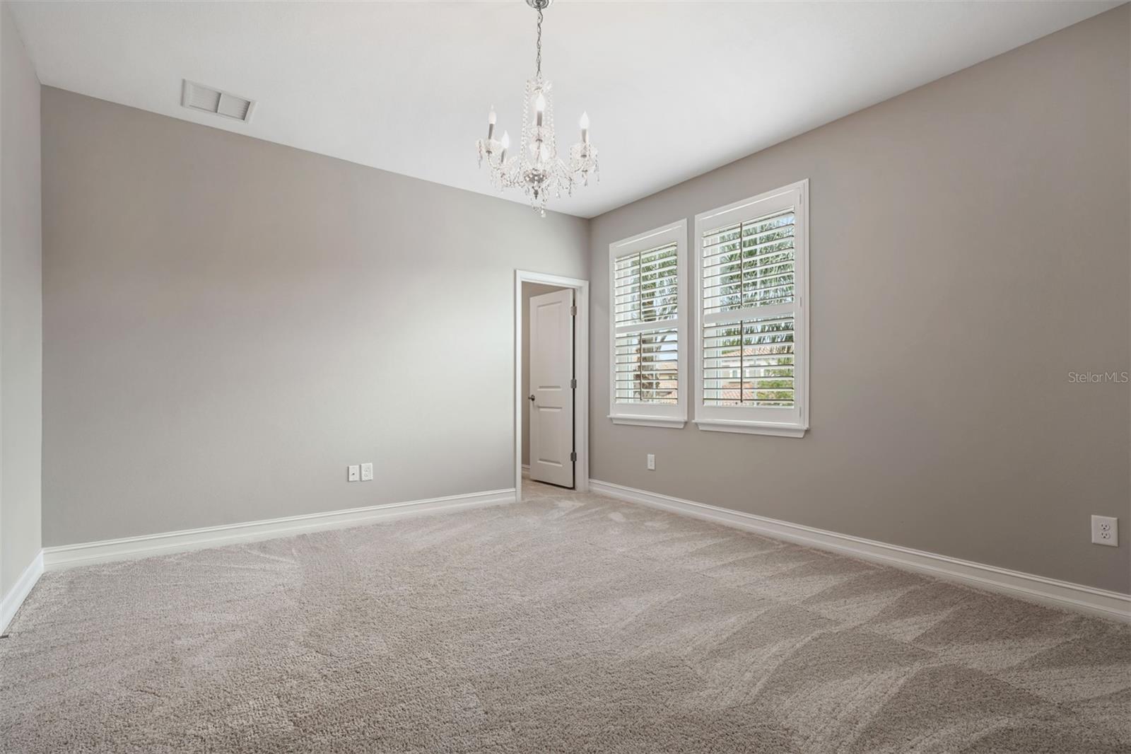 PROMENADE AT LAKE PARK PH - Residential