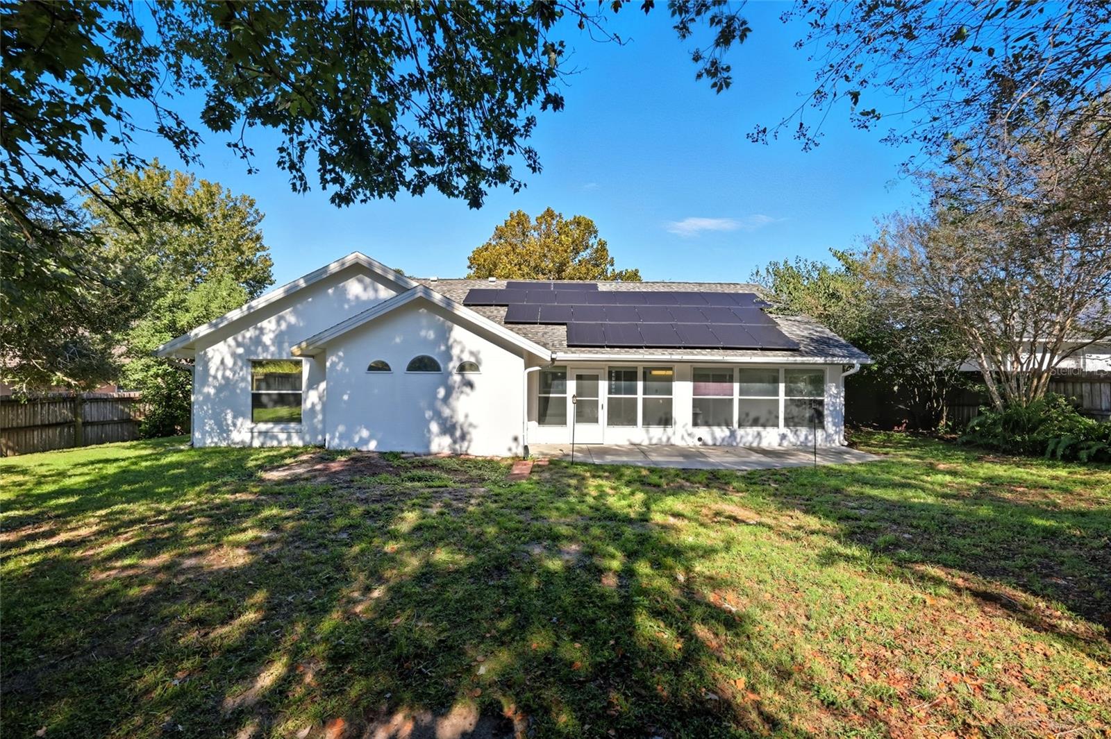 GROVELAND HIDDEN LAKES ESTATES - Residential