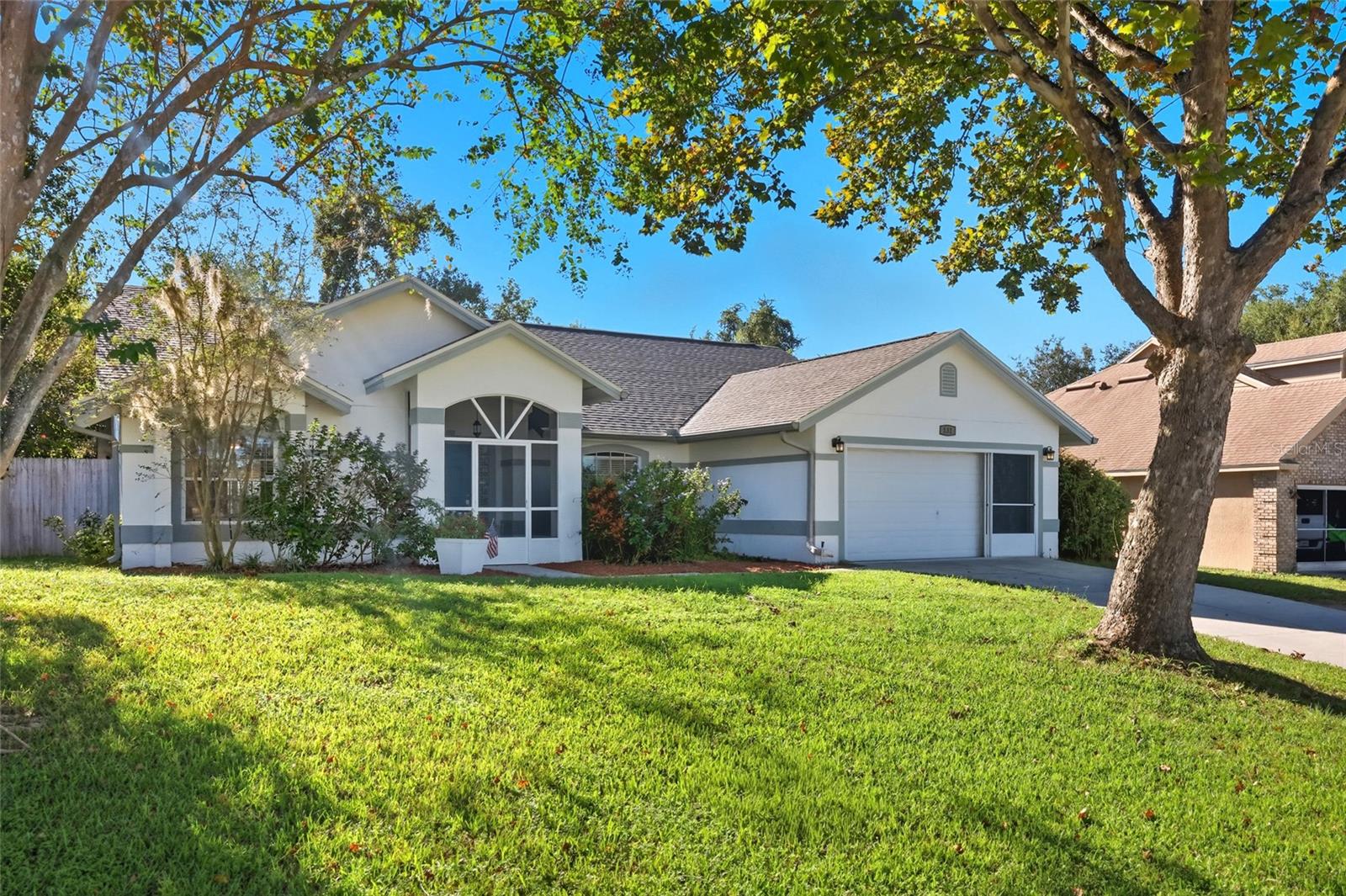 GROVELAND HIDDEN LAKES ESTATES - Residential
