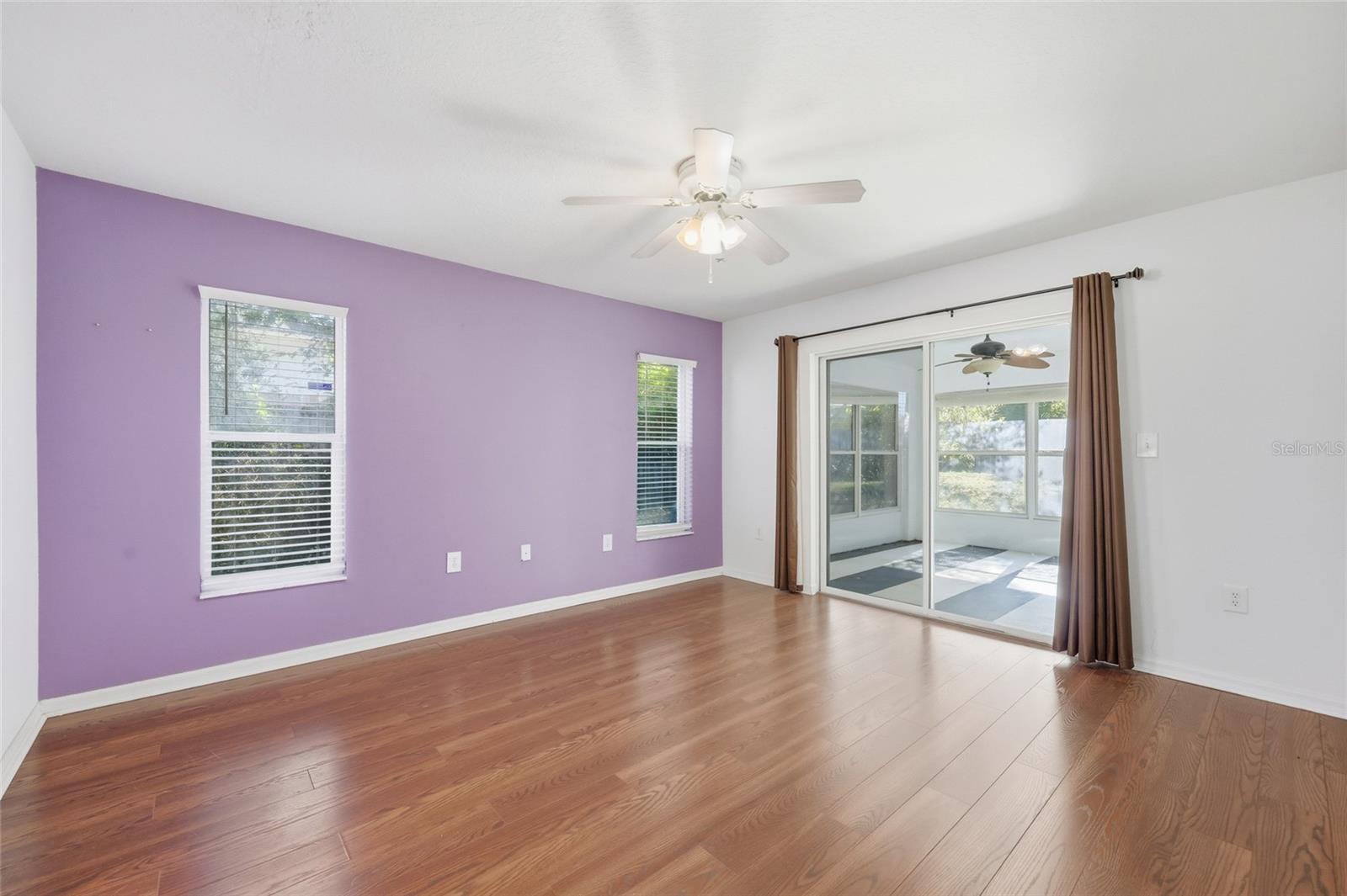 GROVELAND HIDDEN LAKES ESTATES - Residential