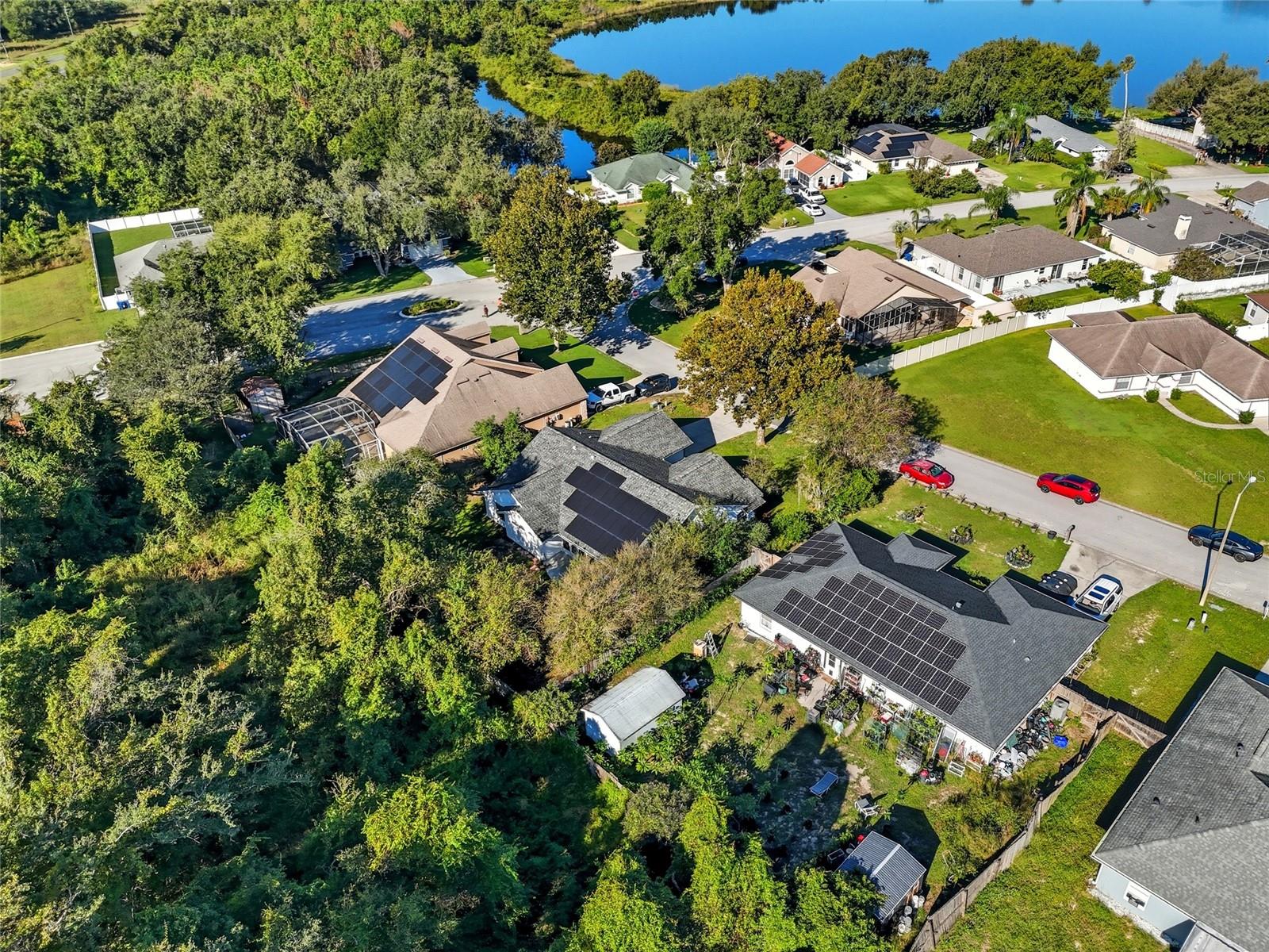 GROVELAND HIDDEN LAKES ESTATES - Residential