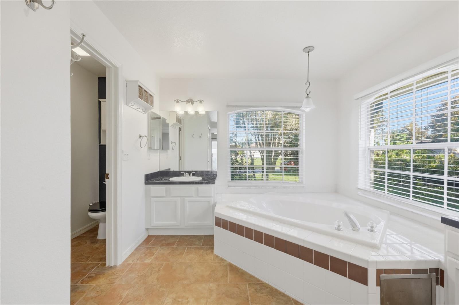 GROVELAND HIDDEN LAKES ESTATES - Residential
