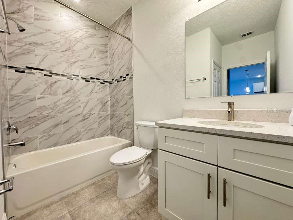 MARION OAKS UN 09 - Residential Lease