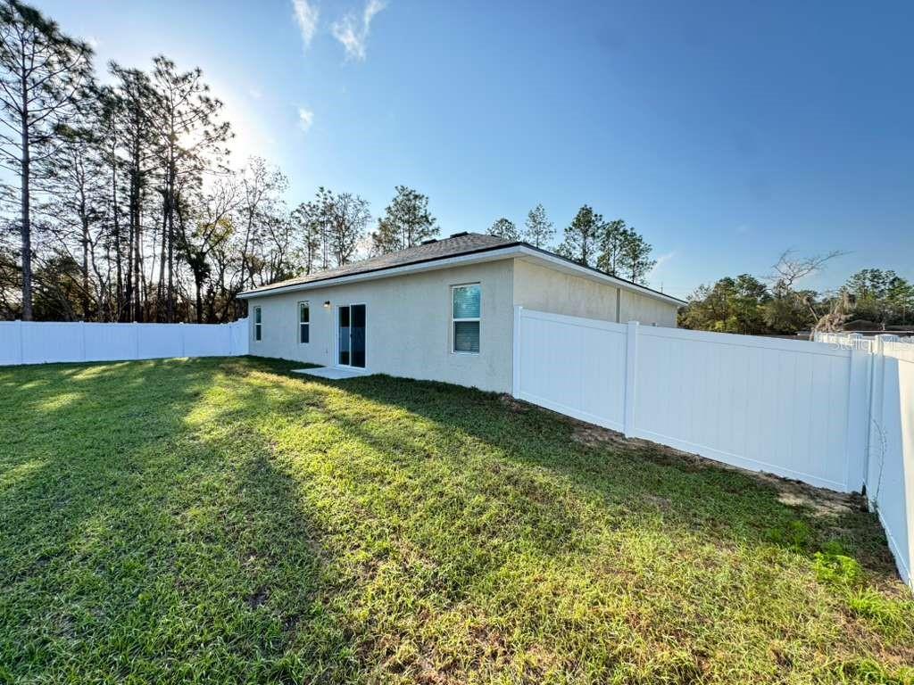 MARION OAKS UN 09 - Residential Lease