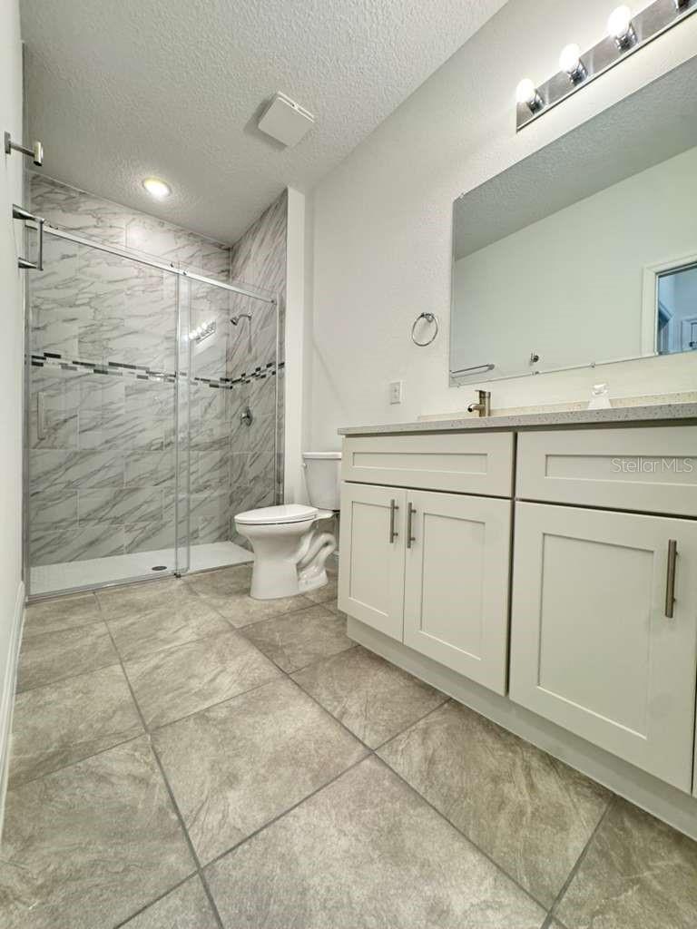 MARION OAKS UN 09 - Residential Lease