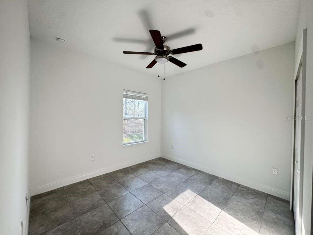 MARION OAKS UN 09 - Residential Lease