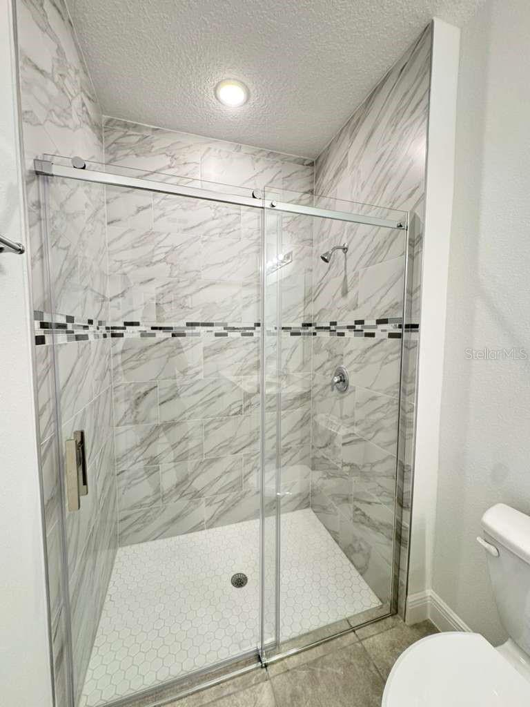 MARION OAKS UN 09 - Residential Lease