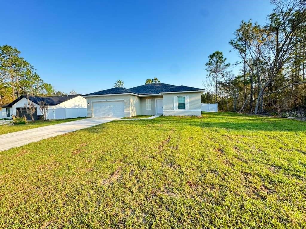 Photo of 4967 SW 150th Lane, Ocala, FL 34473 (MLS # OM721329)