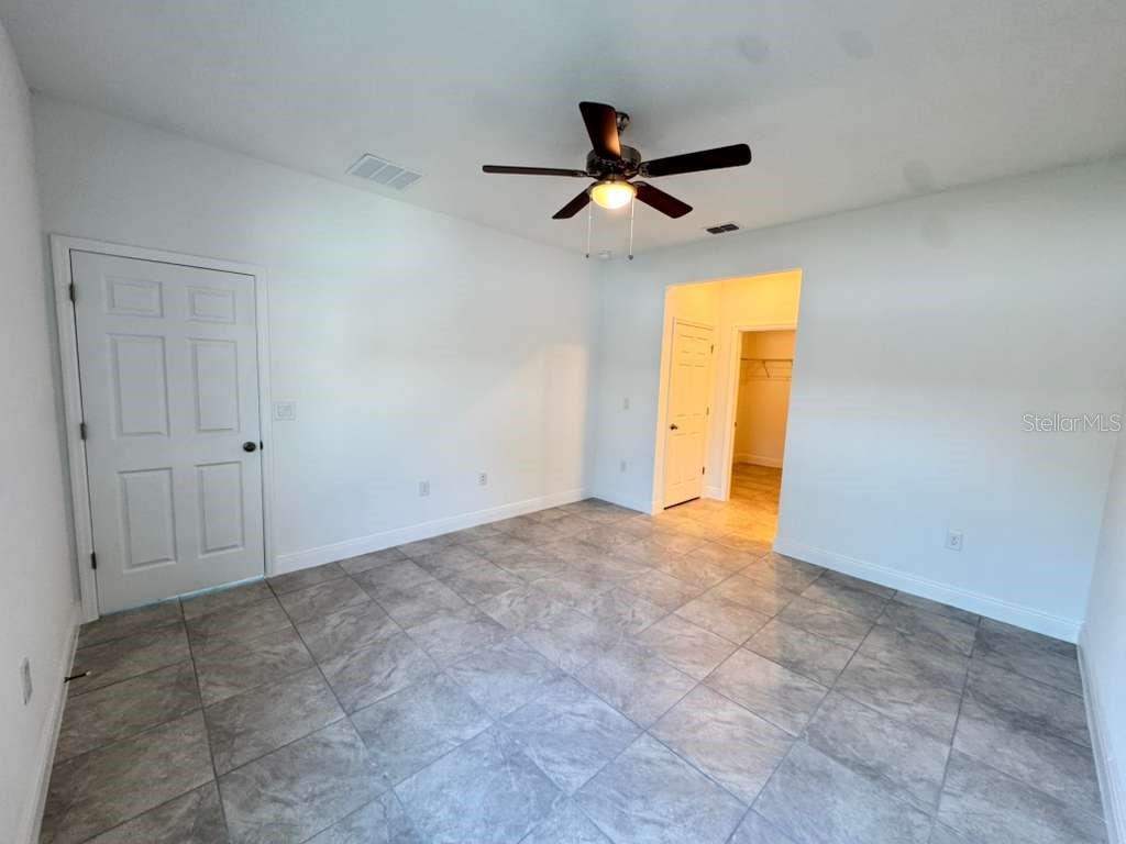 MARION OAKS UN 09 - Residential Lease