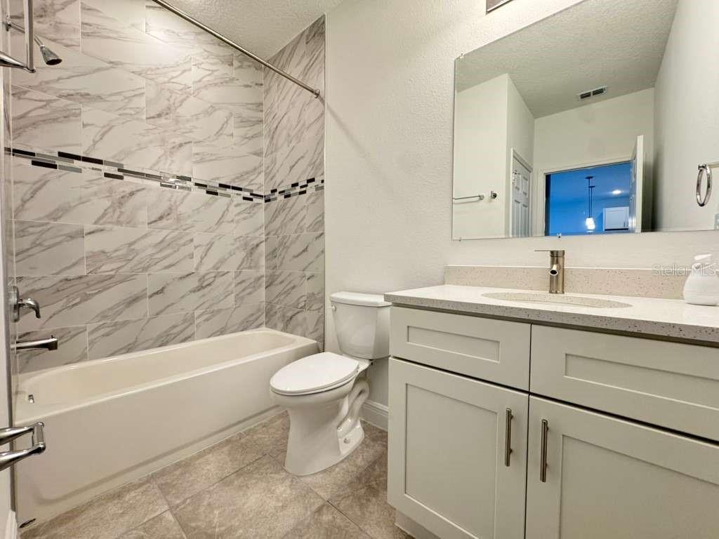 MARION OAKS UN 09 - Residential Lease