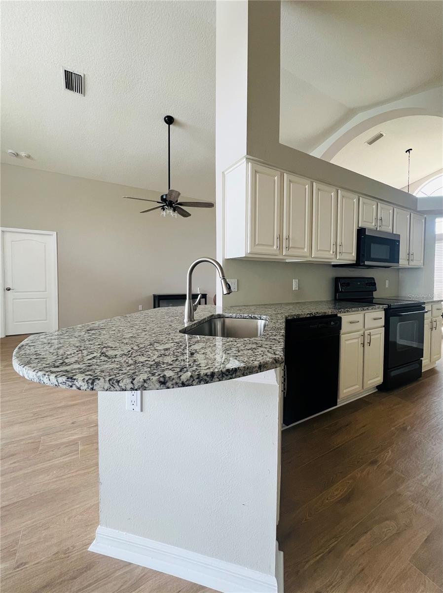CALUSA TRACE UNIT ONE - Residential