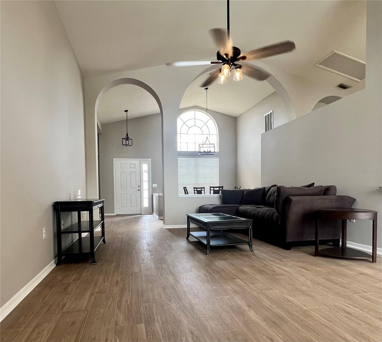 CALUSA TRACE UNIT ONE - Residential