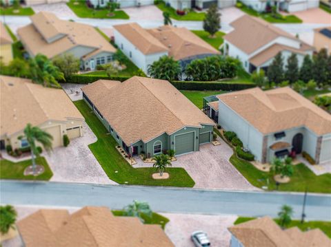 A home in LAKE WALES