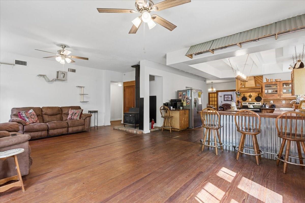 G M WHETSTONE ESTATE ADD TO H S - Residential